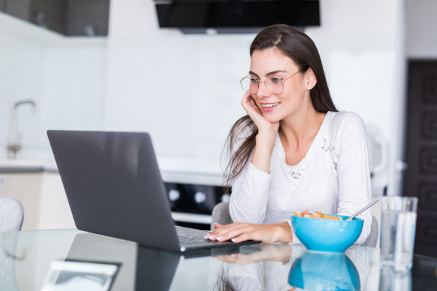 Snacks saludables para tu home office